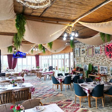Keshtjella Xhabeqos Hotel Ljaknasi Buitenkant foto