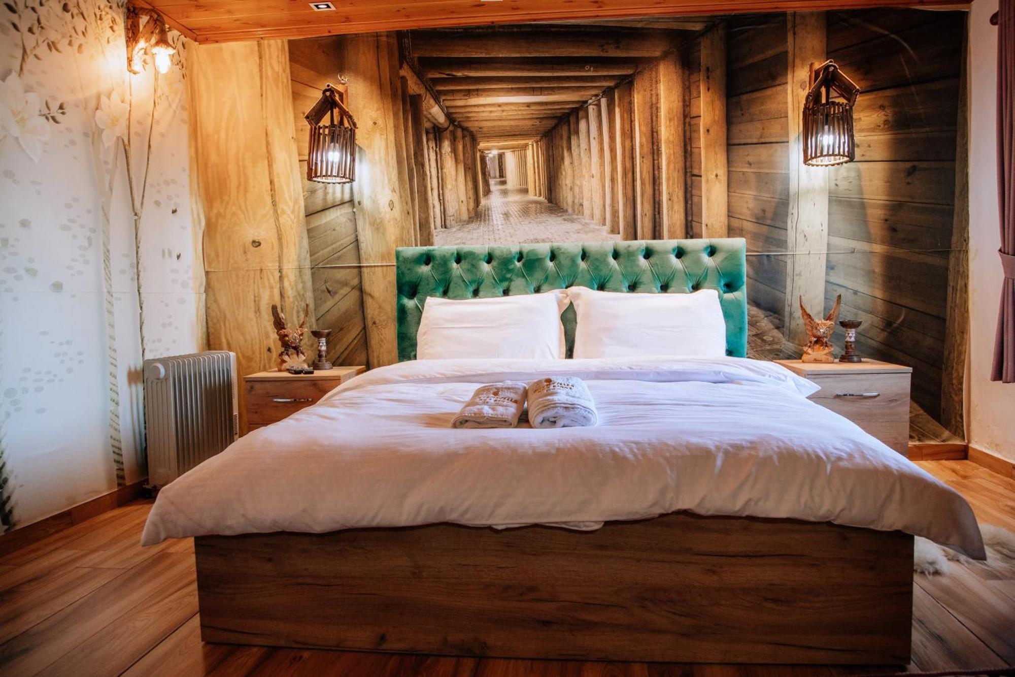 Keshtjella Xhabeqos Hotel Ljaknasi Buitenkant foto