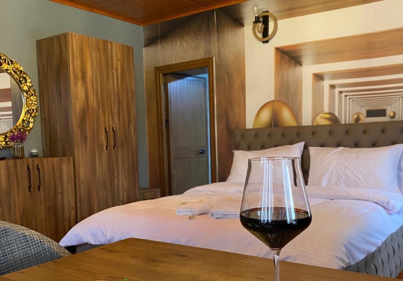 Keshtjella Xhabeqos Hotel Ljaknasi Buitenkant foto