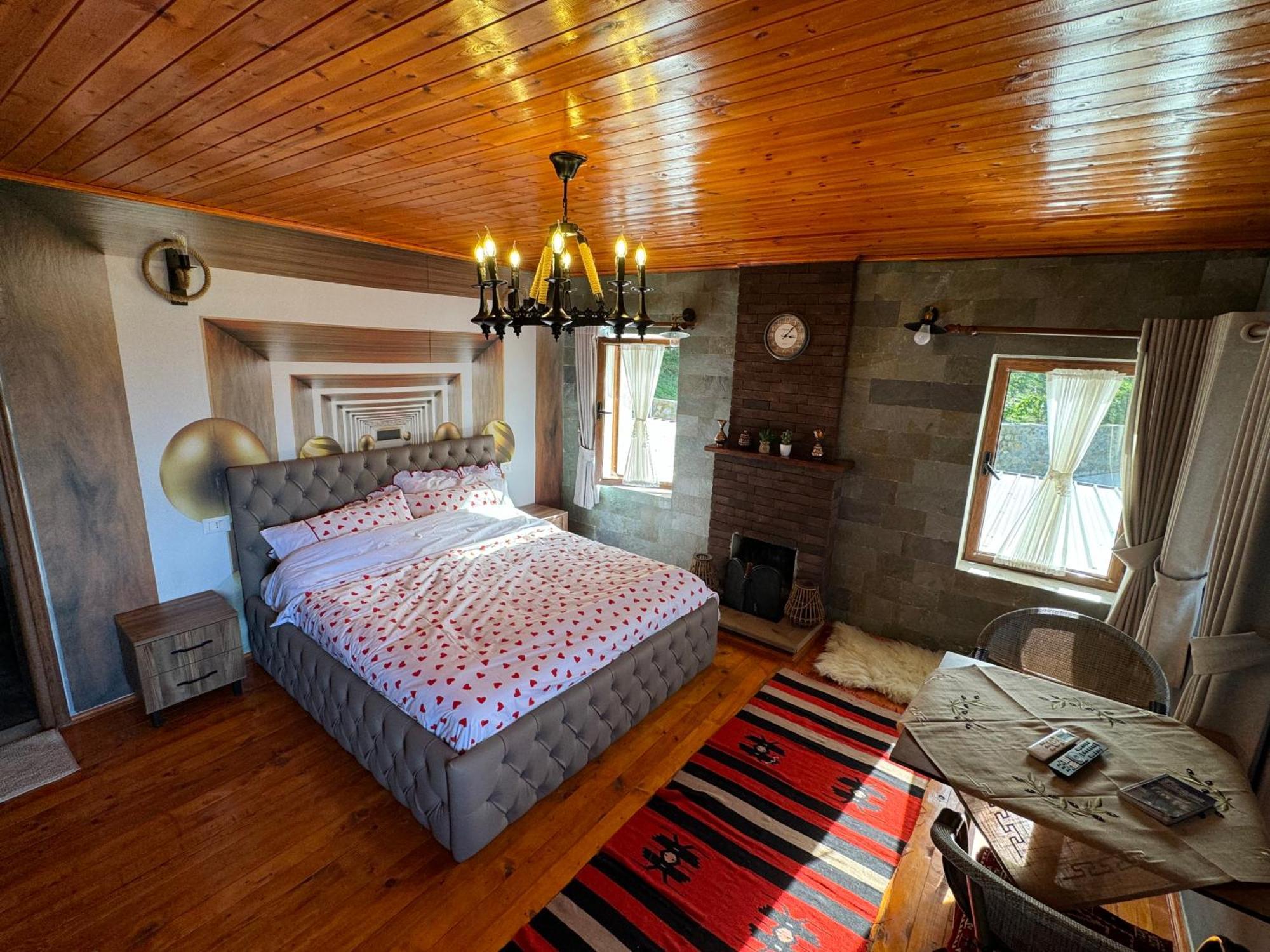 Keshtjella Xhabeqos Hotel Ljaknasi Buitenkant foto