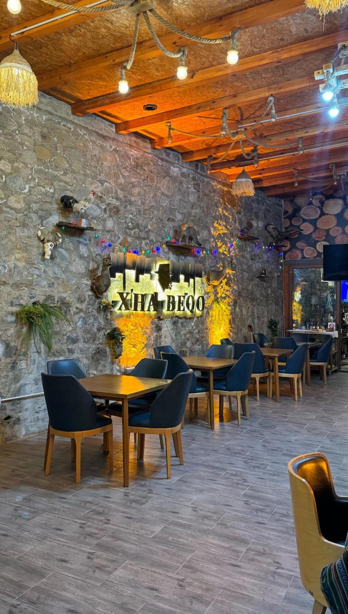 Keshtjella Xhabeqos Hotel Ljaknasi Buitenkant foto
